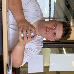 Meet your Posher, Iann